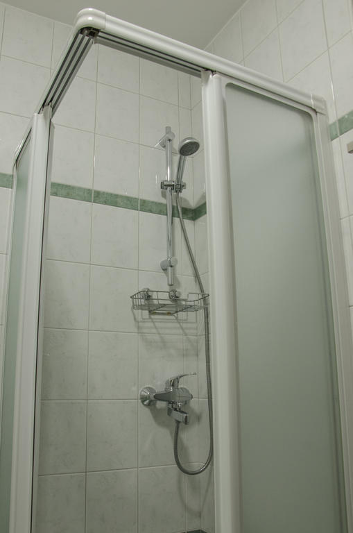 Miskar Rooms Cerknica Kamer foto