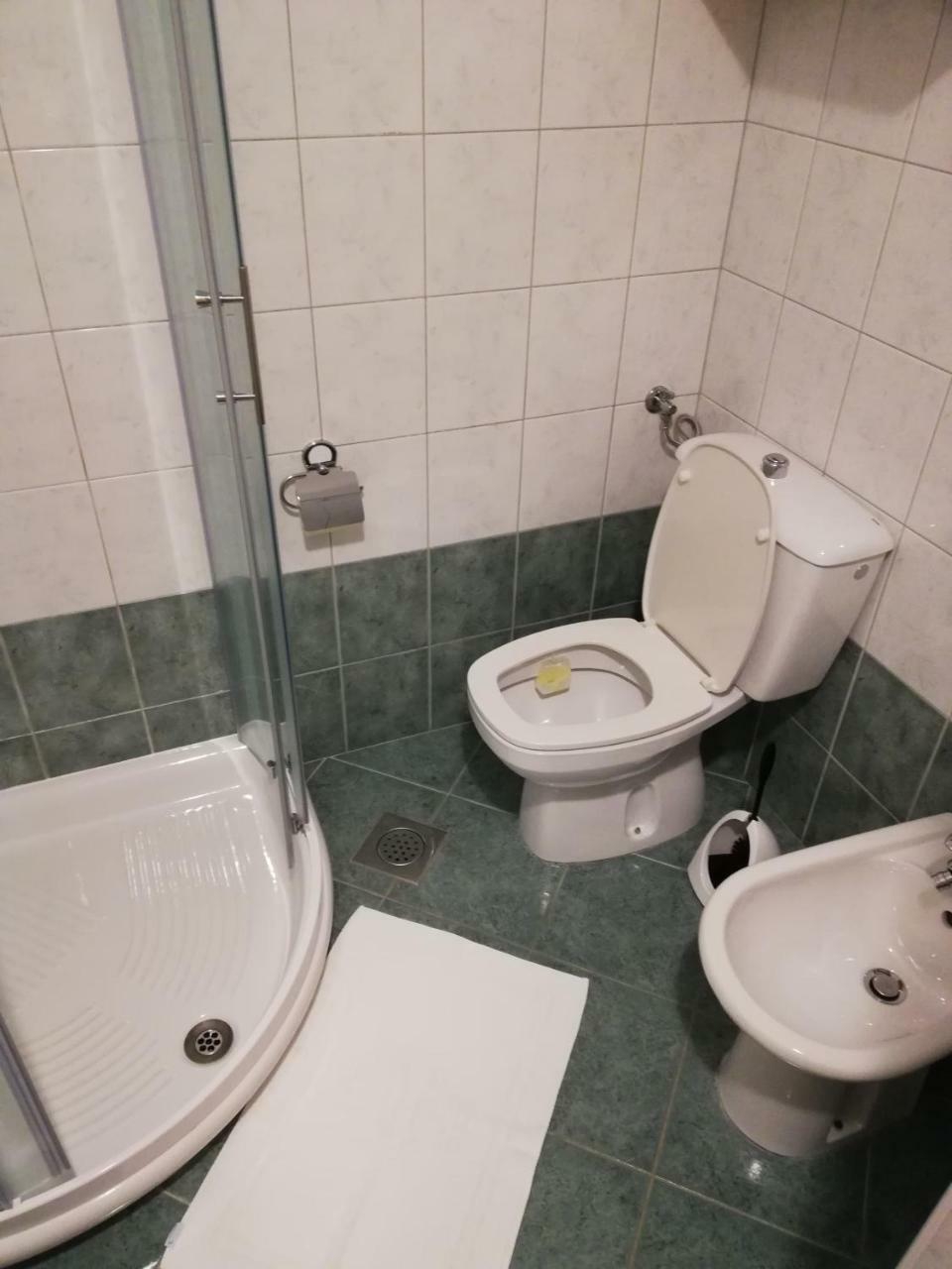 Miskar Rooms Cerknica Buitenkant foto